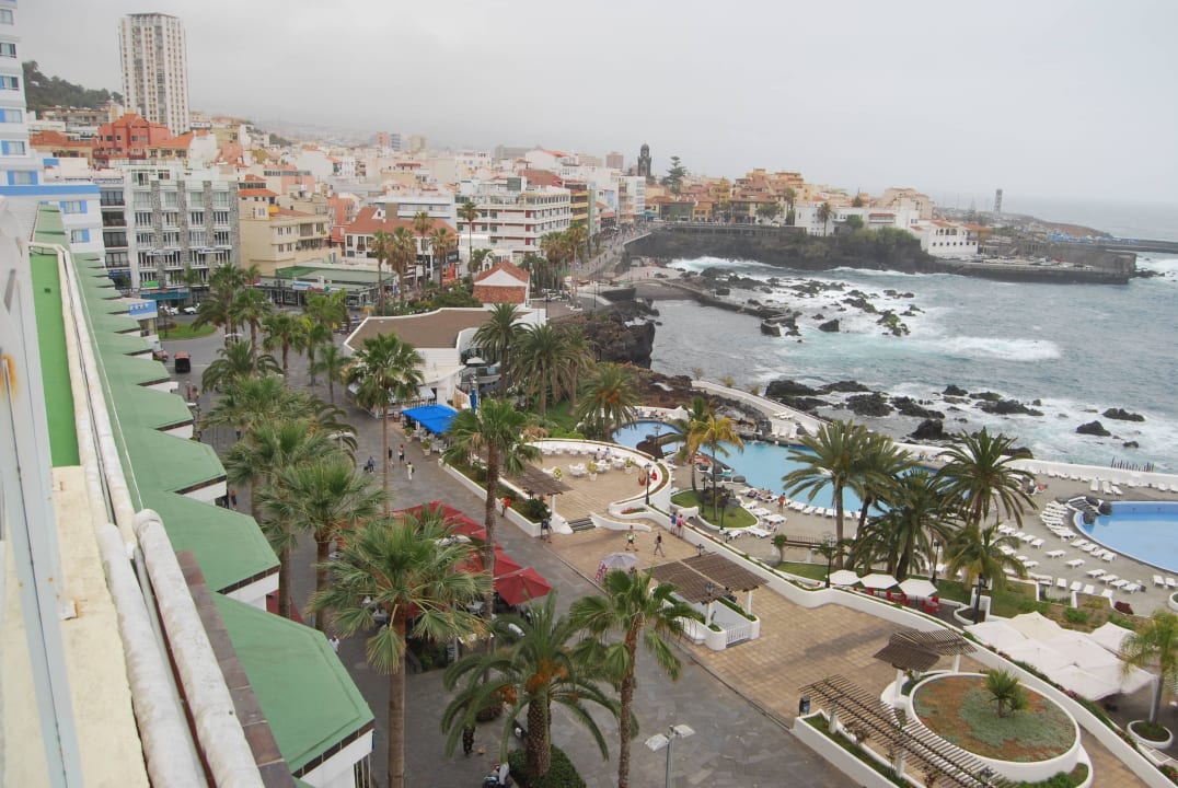 Blick auf die Promendade vom Pool aus Hotel ValleMar