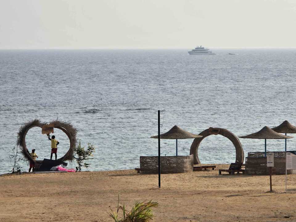 Außenansicht Three Corners Happy Life Beach Resort