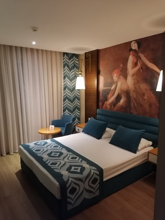 Zimmer Dream World Resort & Spa
