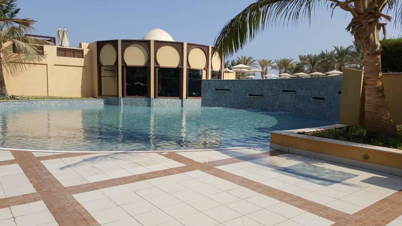 Am Pool Rixos Al Mairid Ras Al Khaimah