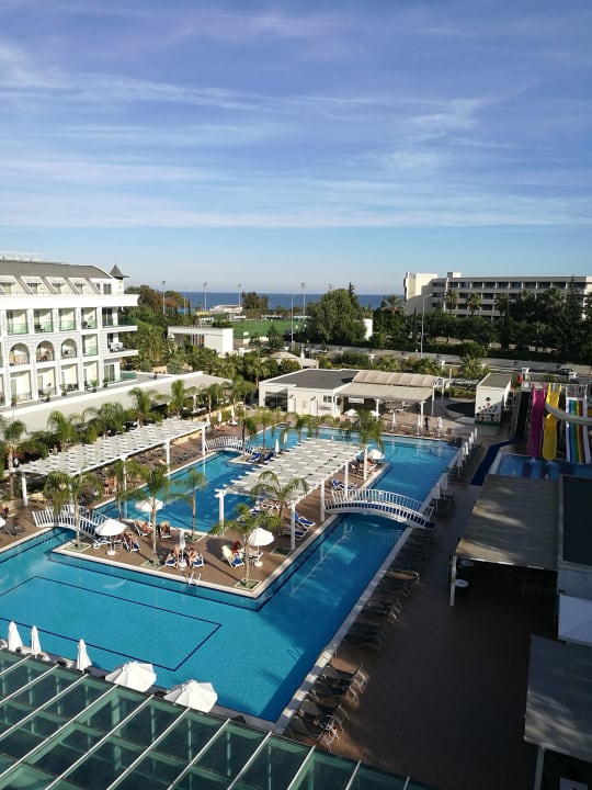 Zimmer Karmir Resort & Spa