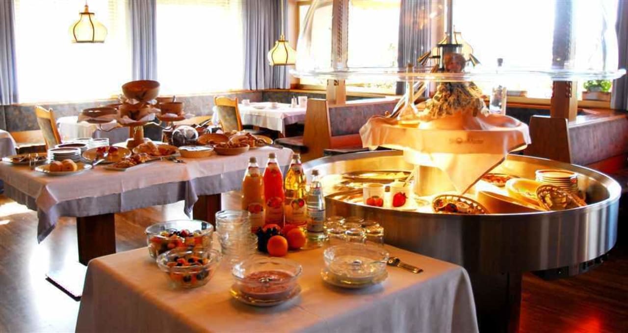 Frühstück  Panoramahotel Post