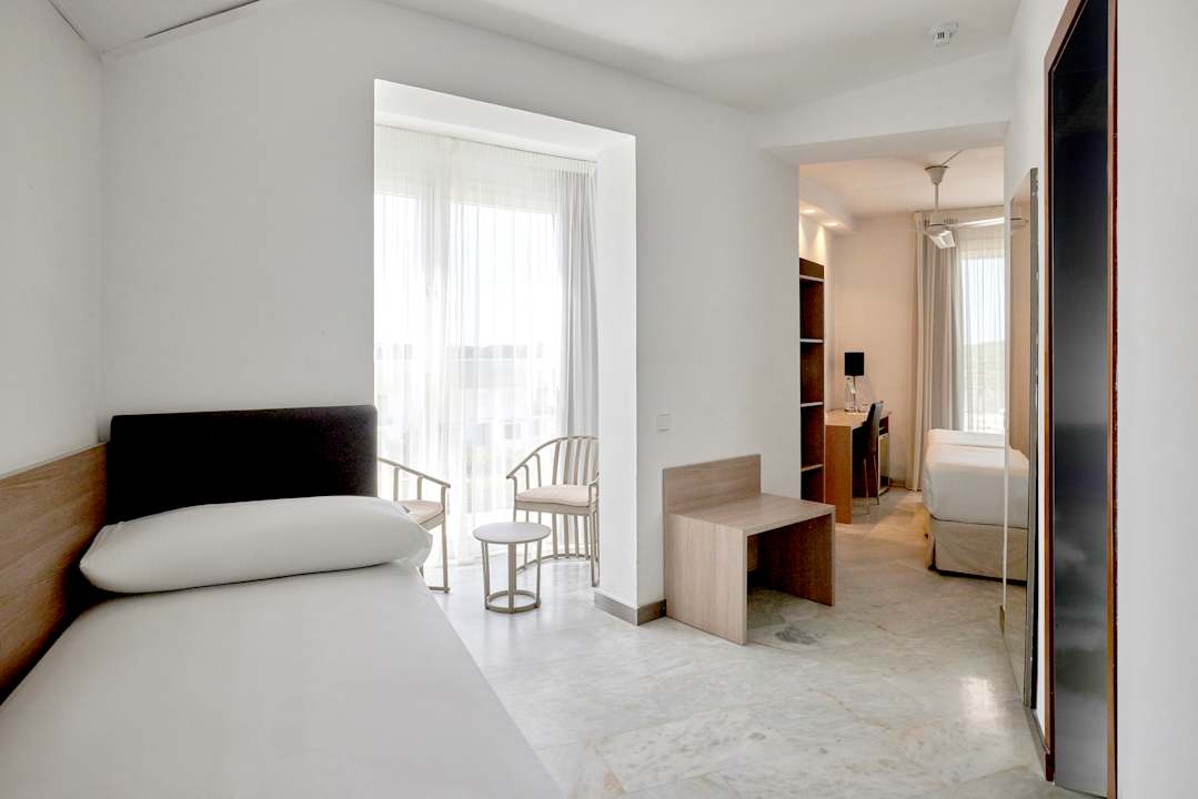 Zimmer Hotel Catalonia Mirador des Port