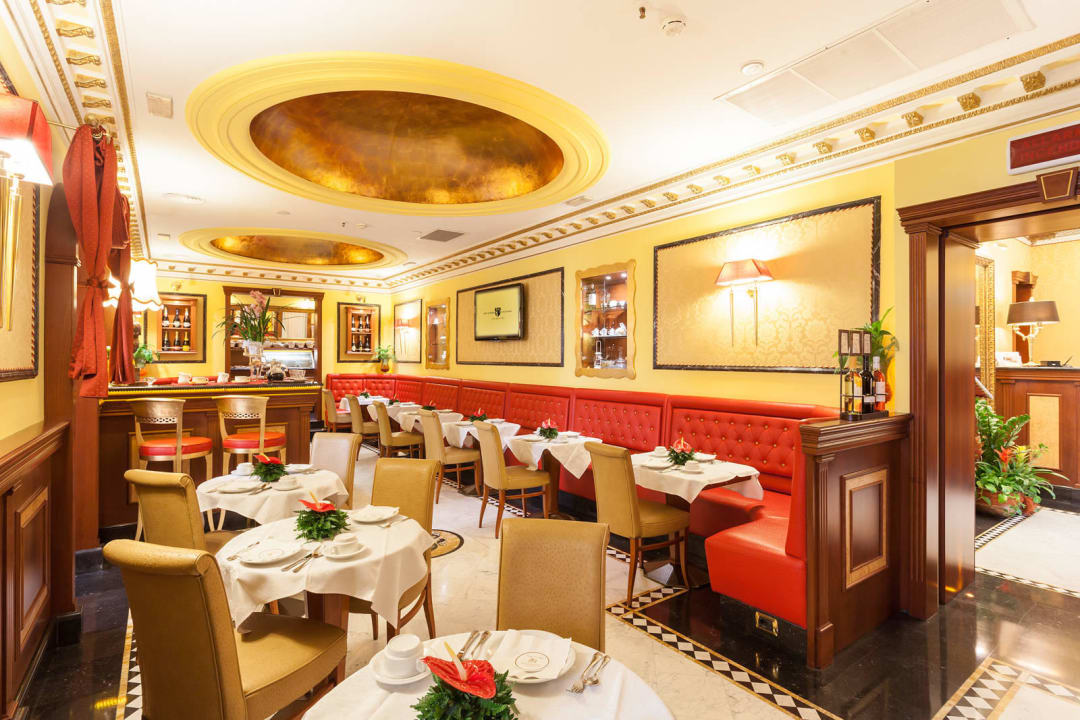 Breakfast Room Hotel Manfredi Suite in Rome