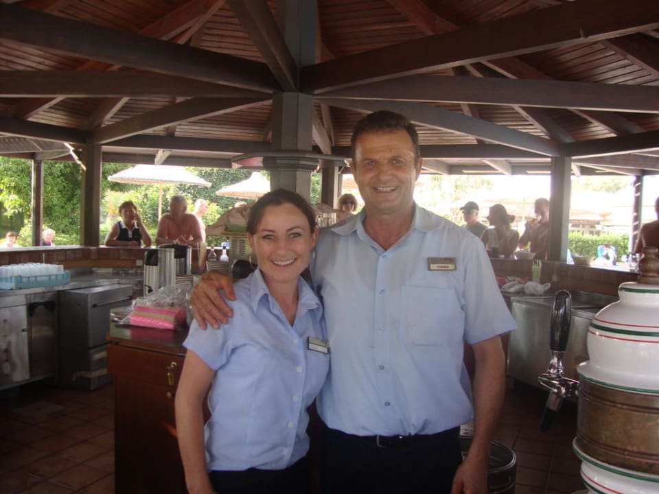 Poolbar super Bedienung Anissa Beach & Village