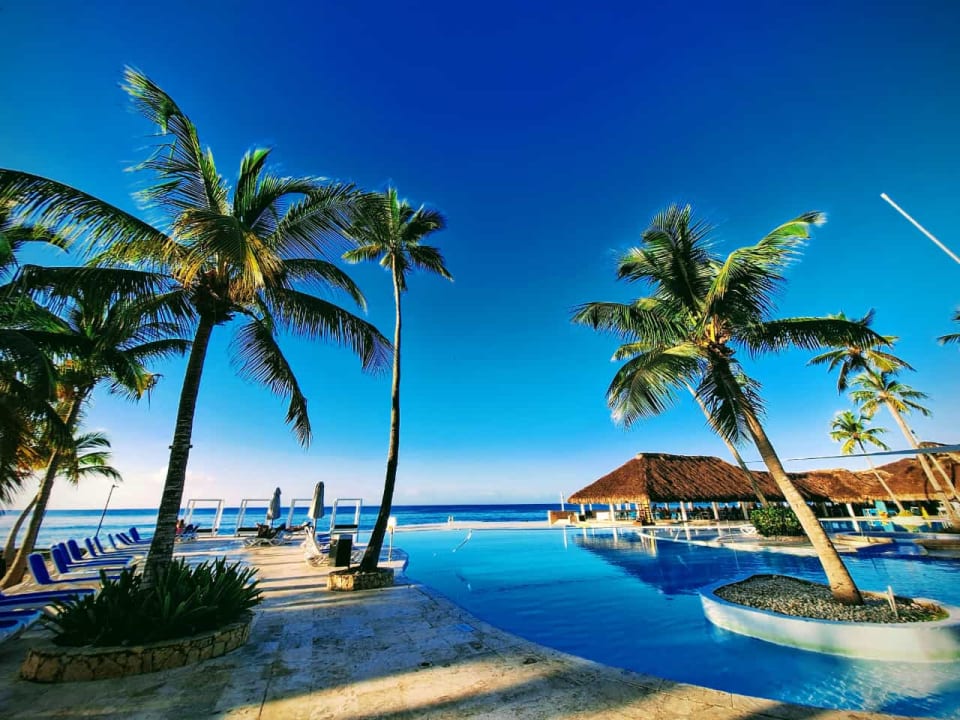 Pool Hotel Viva Dominicus Beach by Wyndham - All Inclusive Resort