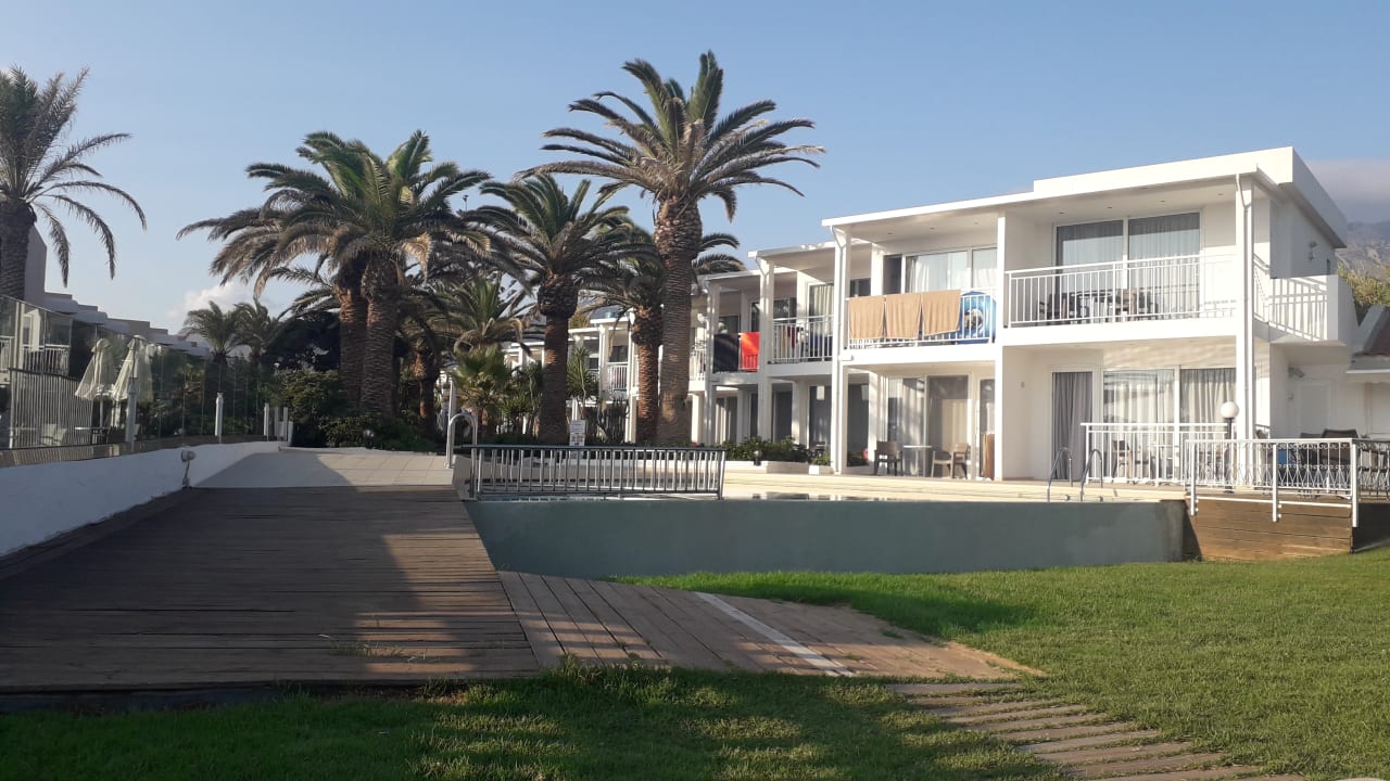 Außenansicht HARPIN Happy Days Beach Hotel