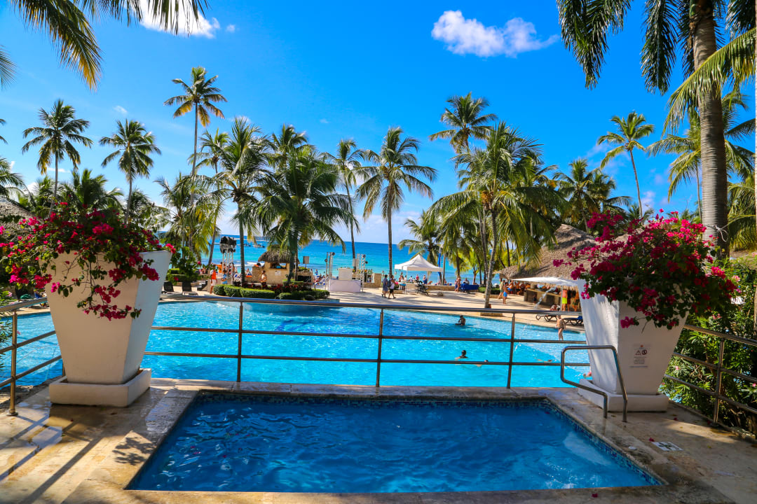 Pool Hotel Viva Dominicus Beach by Wyndham - All Inclusive Resort