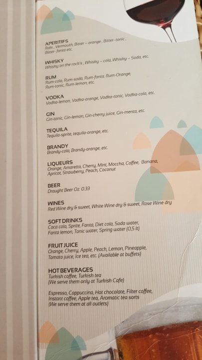 Ein Blick in die Getränkekarte Megasaray Club Belek