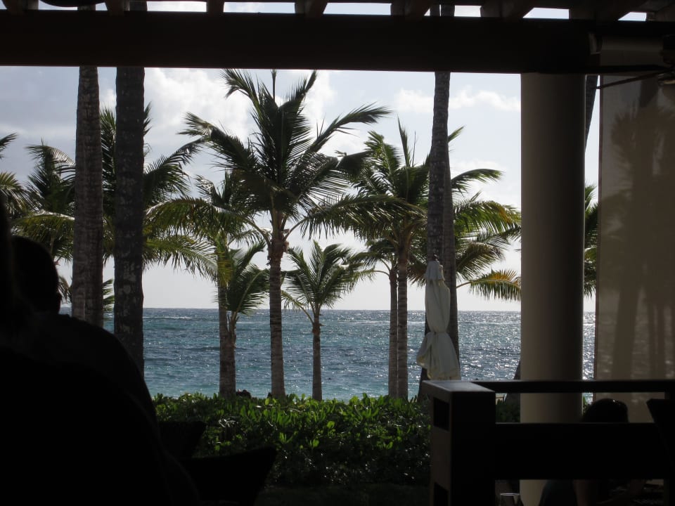 Blick vom Buffet-Restaurant Secrets Royal Beach Punta Cana - Adults only