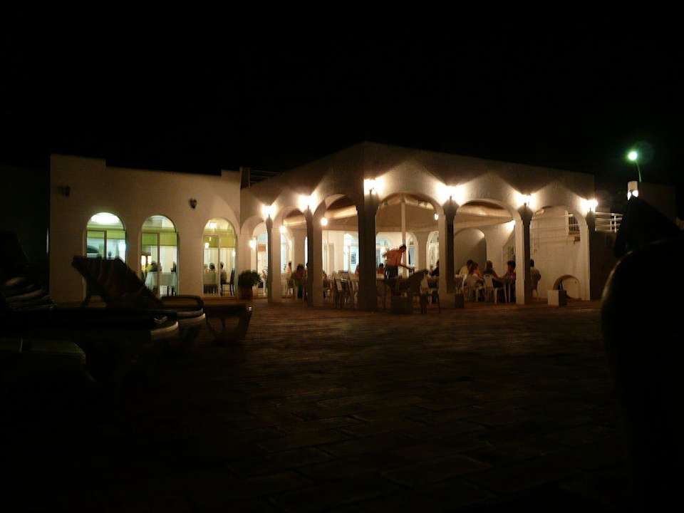 Restaurant am Pool Hotel Vila Gaivota