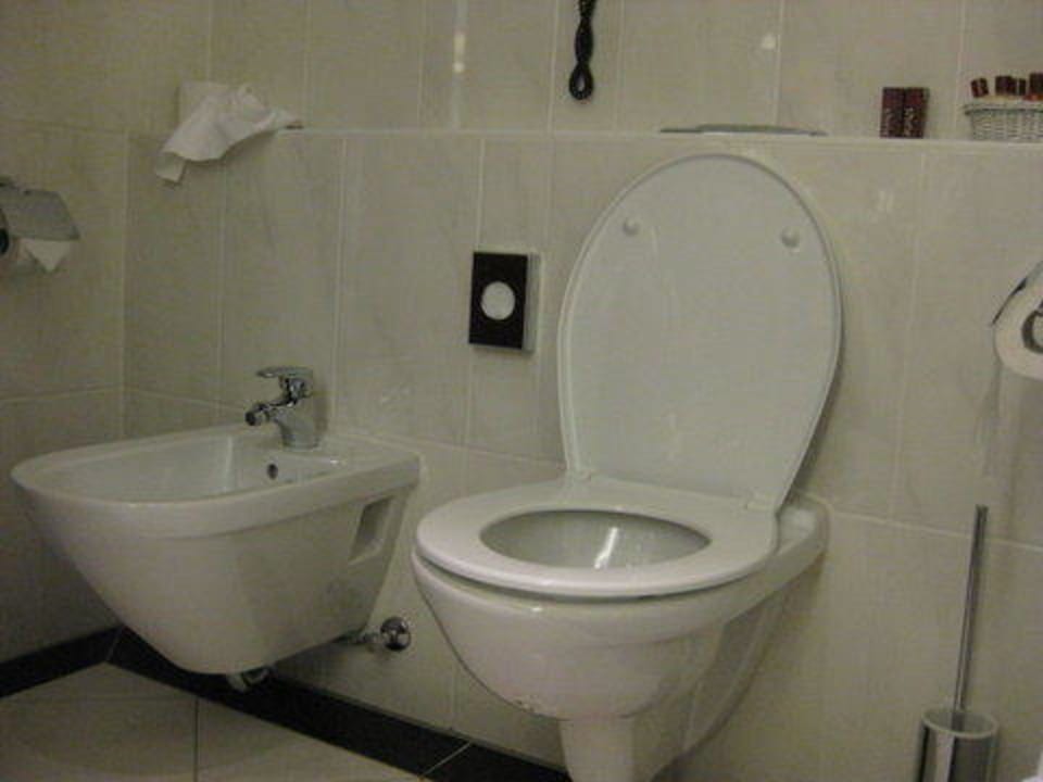 Toilette mit Bidet Sheraton Carlton Hotel Nürnberg