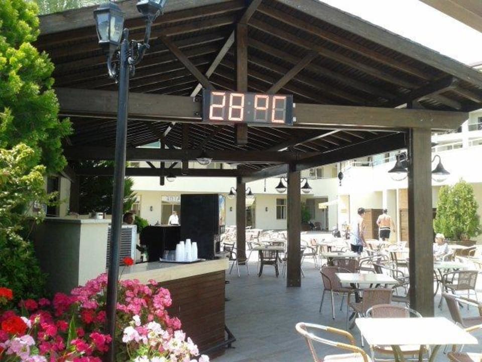 28 grad Ende April Side Breeze Hotel