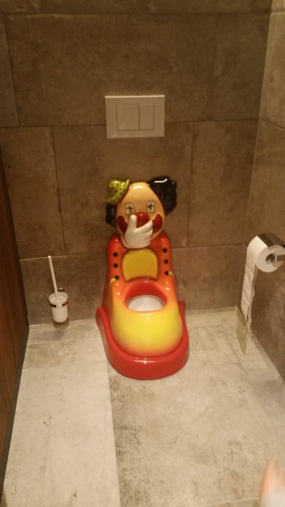 Bubentoilette Dachsteinkönig - Familux Resort