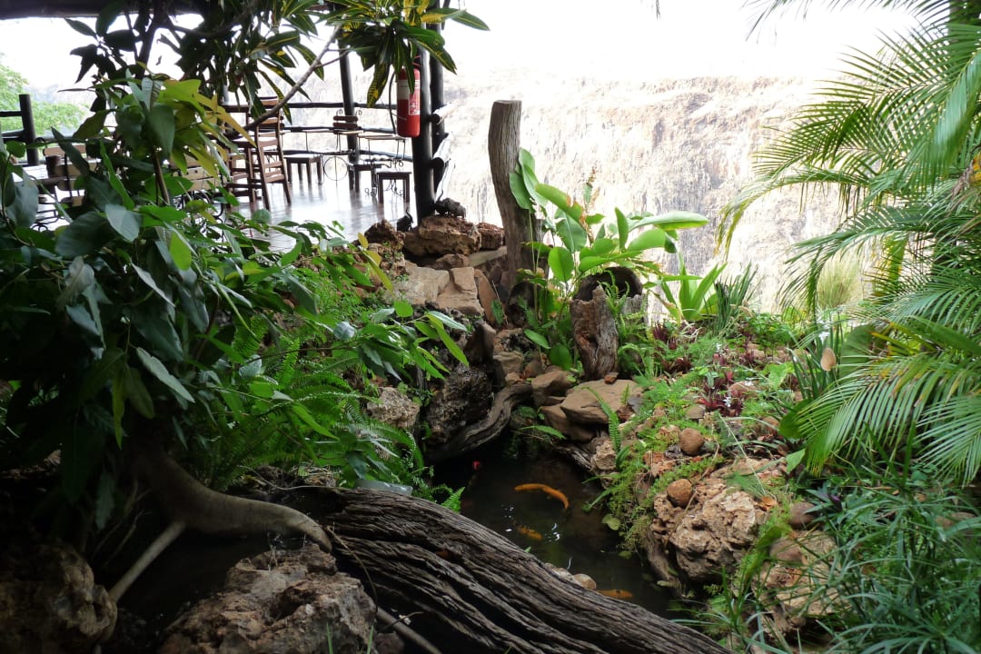 Blick zur Bar Gorges Lodge