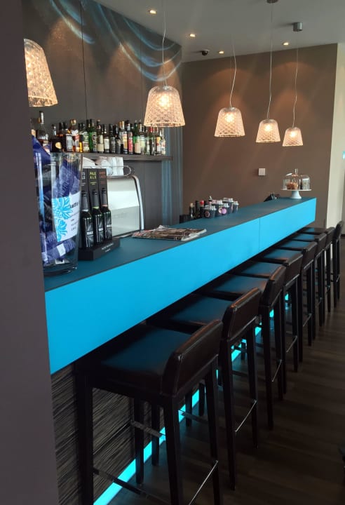 Rezeption / Bar Motel One Salzburg-Mirabell