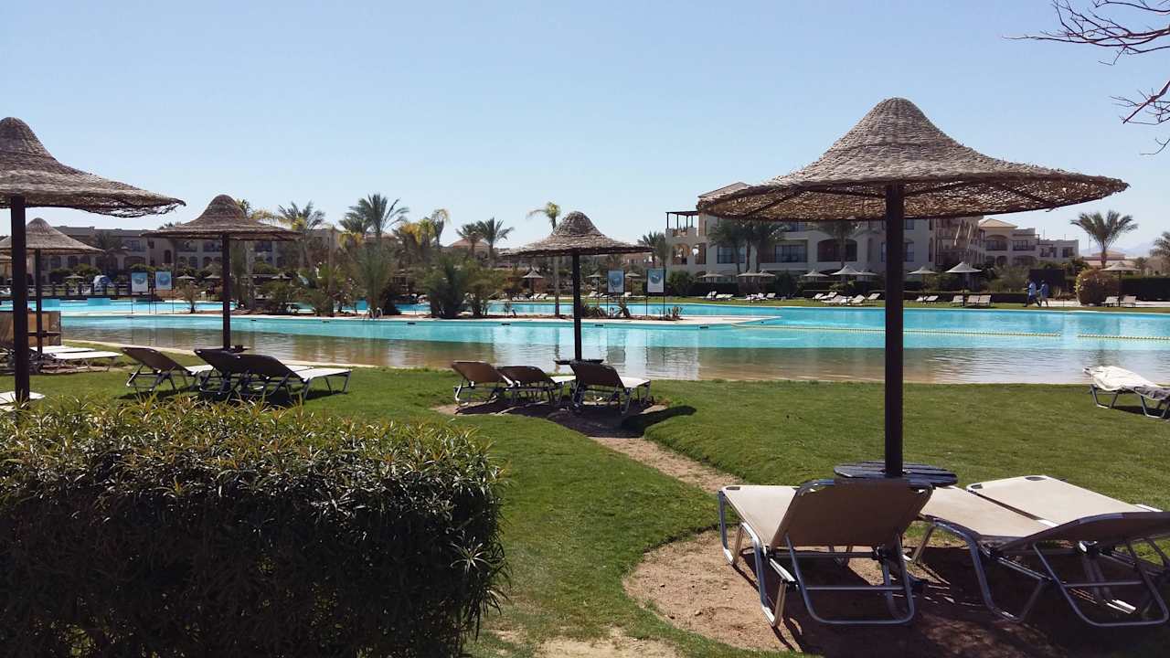 9 JAZ Aquamarine Resort