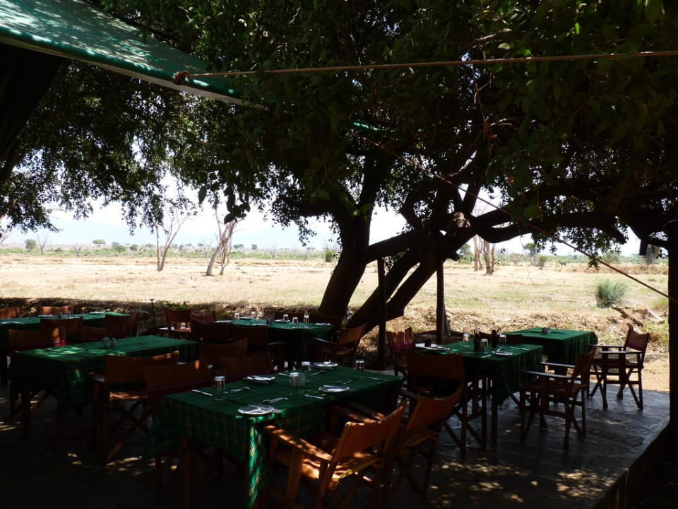 Mittagsrestaurant Sentrim Tsavo Lodge