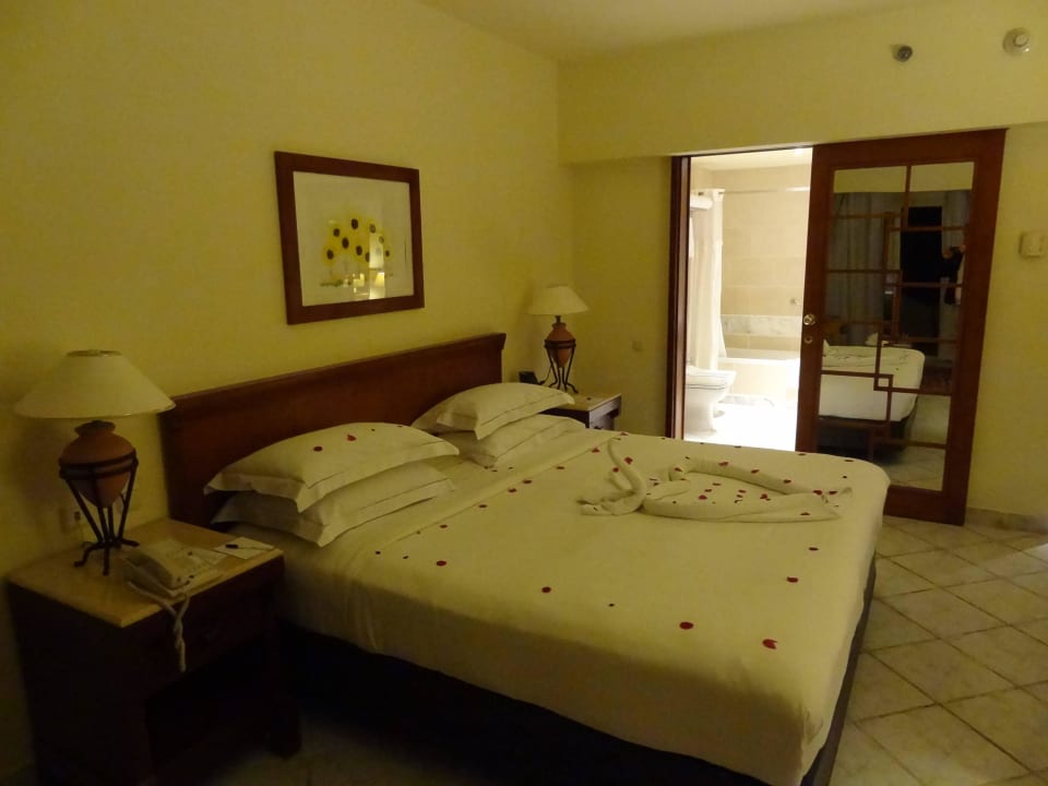 Pokój dwuosobowy z dostawką Safir Sharm Waterfalls Resort