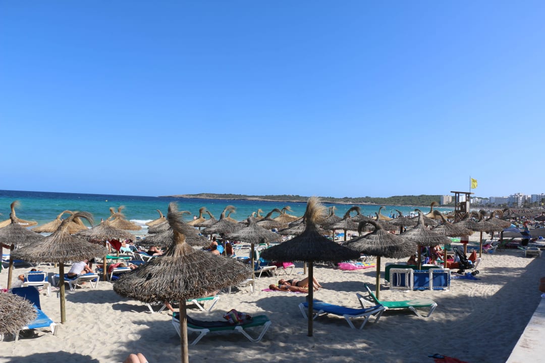 Strand vorm Hotel allsun Hotel Sumba