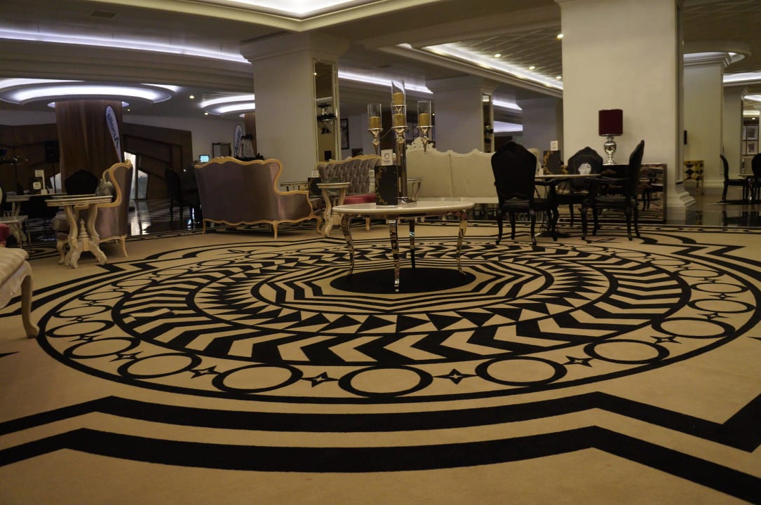 Уютные залы Hotel Delphin Imperial