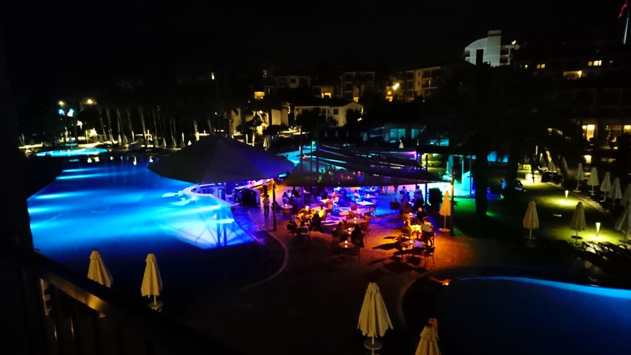 Pool Arum Barut Collection