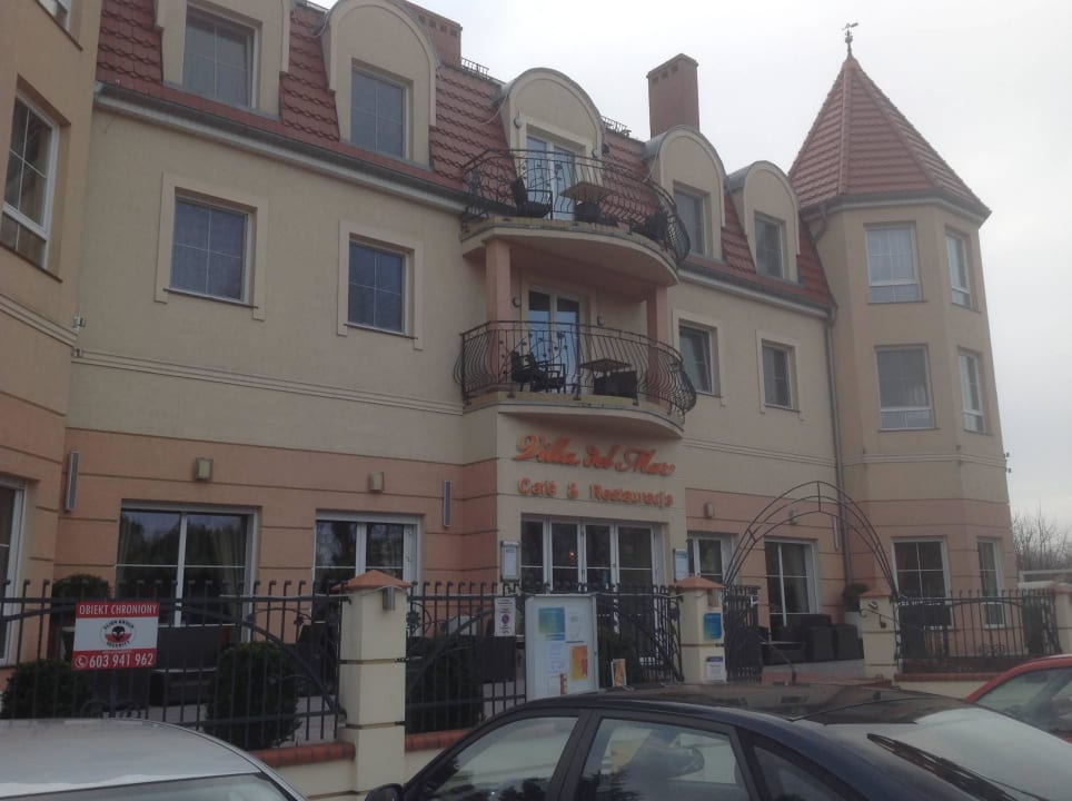 Eingang zum Restaurant und Cafe Villa del Mar