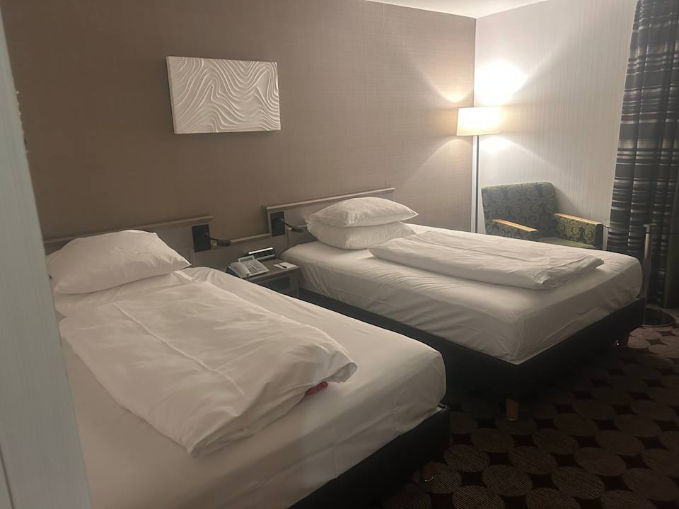 Zimmer Mövenpick Hotel Nürnberg Airport