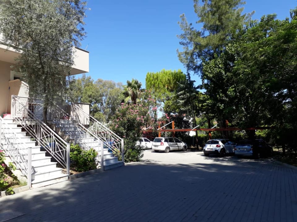 Widok z zewnątrz Hotel Porto Assini