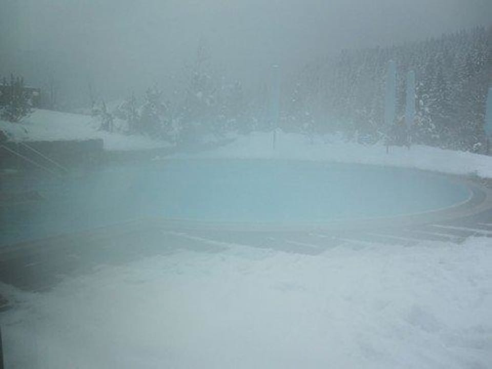 Außenpool Kempinski Hotel Berchtesgaden