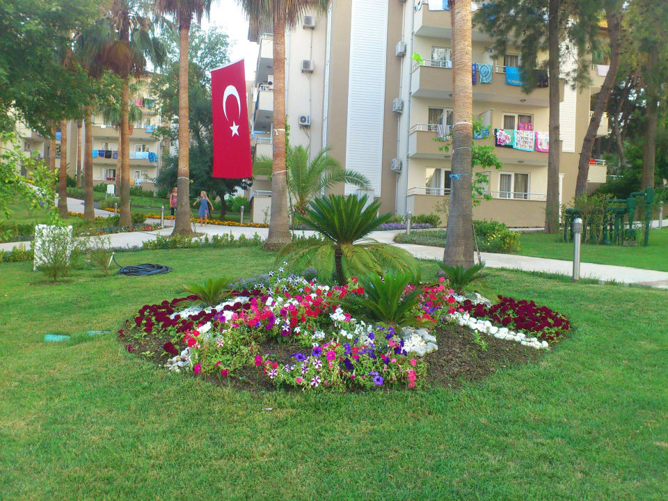 Die wunderschne Parkanlage Club Sidelya Hotel