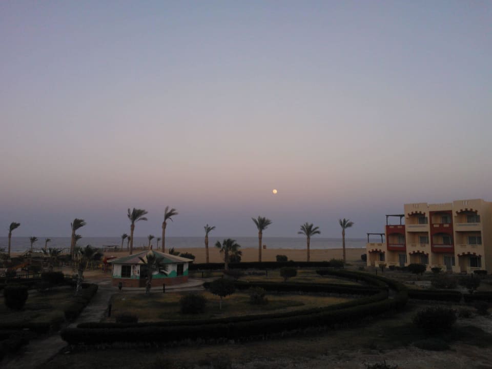 Z balkonu Bliss Nada Beach Resort