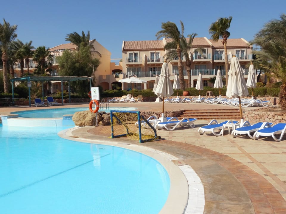 Pool Mövenpick Resort & Spa El Gouna