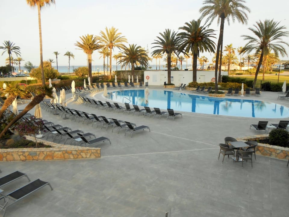 Am Abend allsun Hotel Bahia del Este