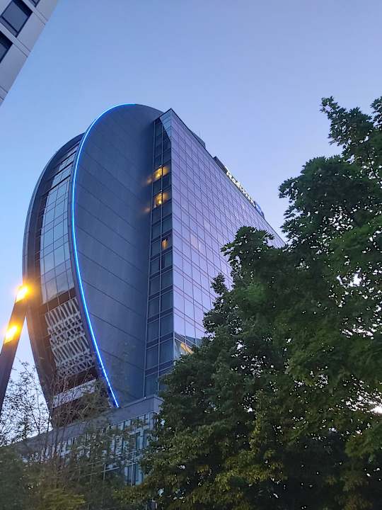 Außenansicht Radisson Blu Hotel Frankfurt