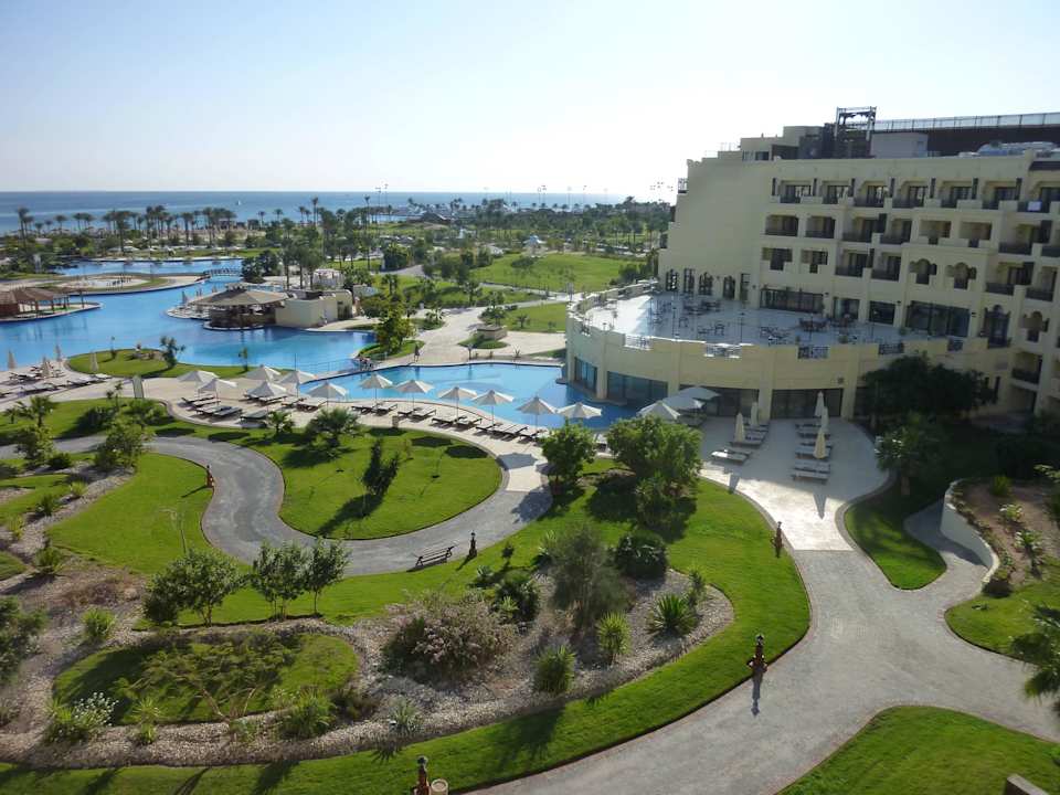 Pool und Gartenanlage Steigenberger ALDAU Beach Hotel
