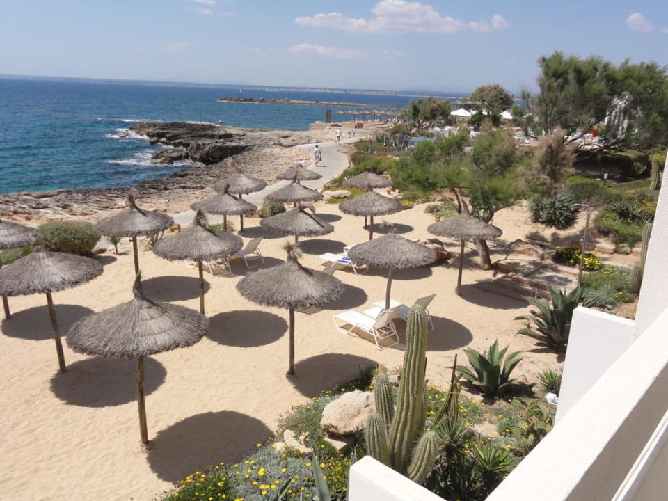 Gartenanlage vor unserem Zimmer Bikini Island & Mountain Hotel Es Trenc