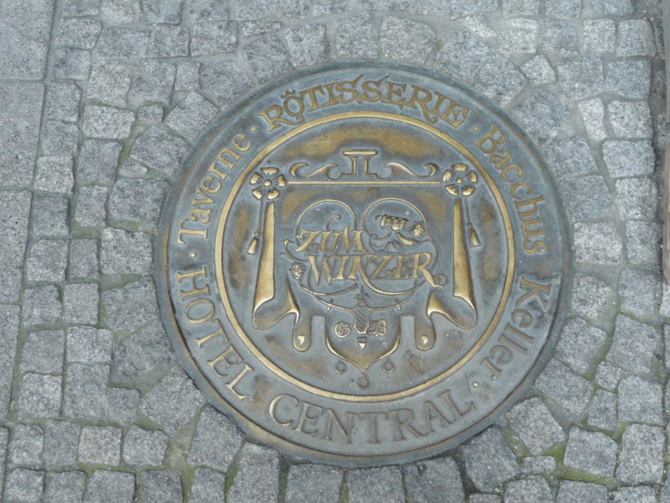 Eigener Gullideckel Hotel Central, Frankenthal