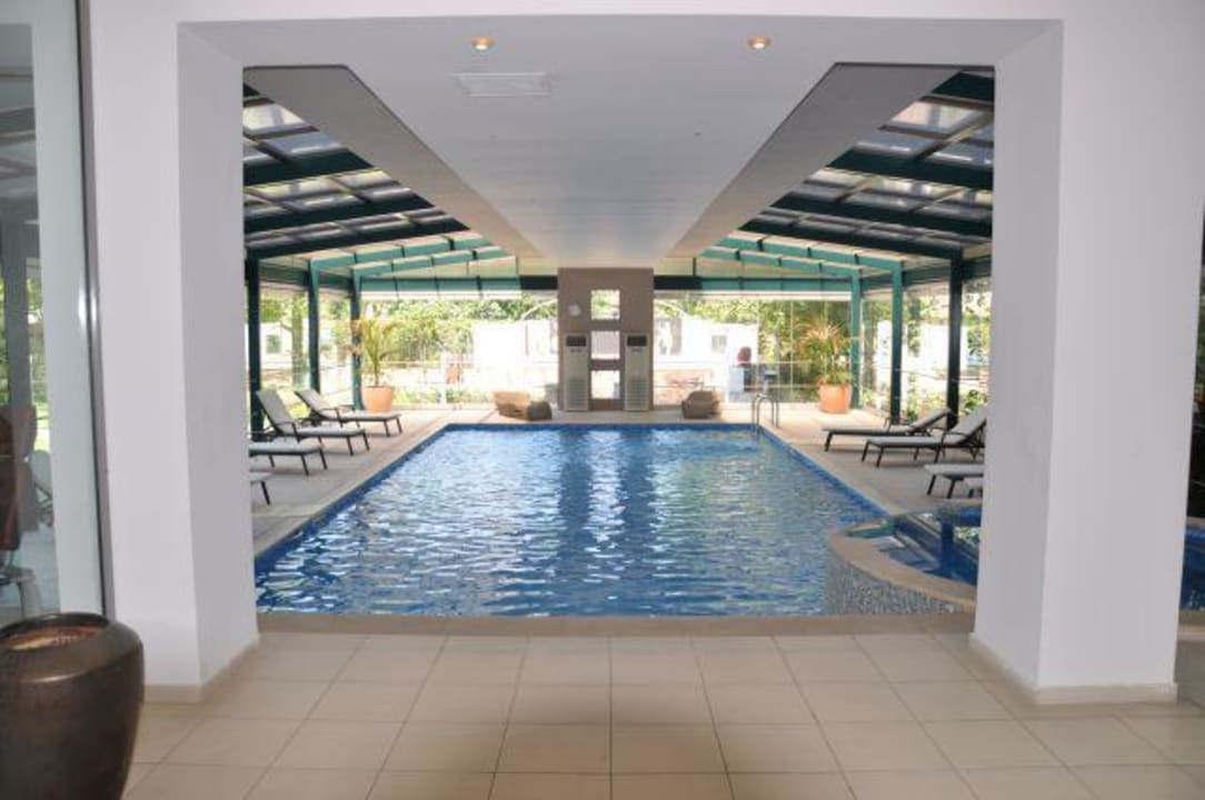 Basen kryty Platamon Palace Cronwell Platamon Resort