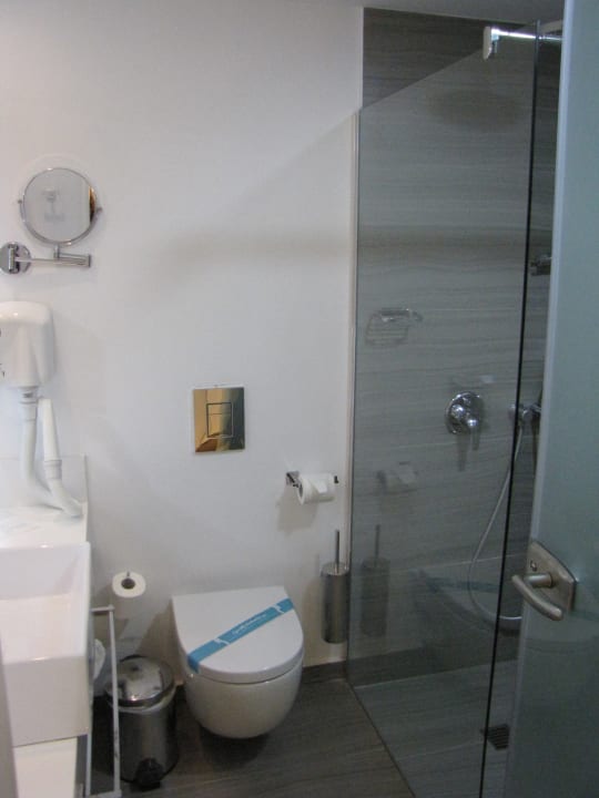 Zimmer Crystal Springs Beach Hotel