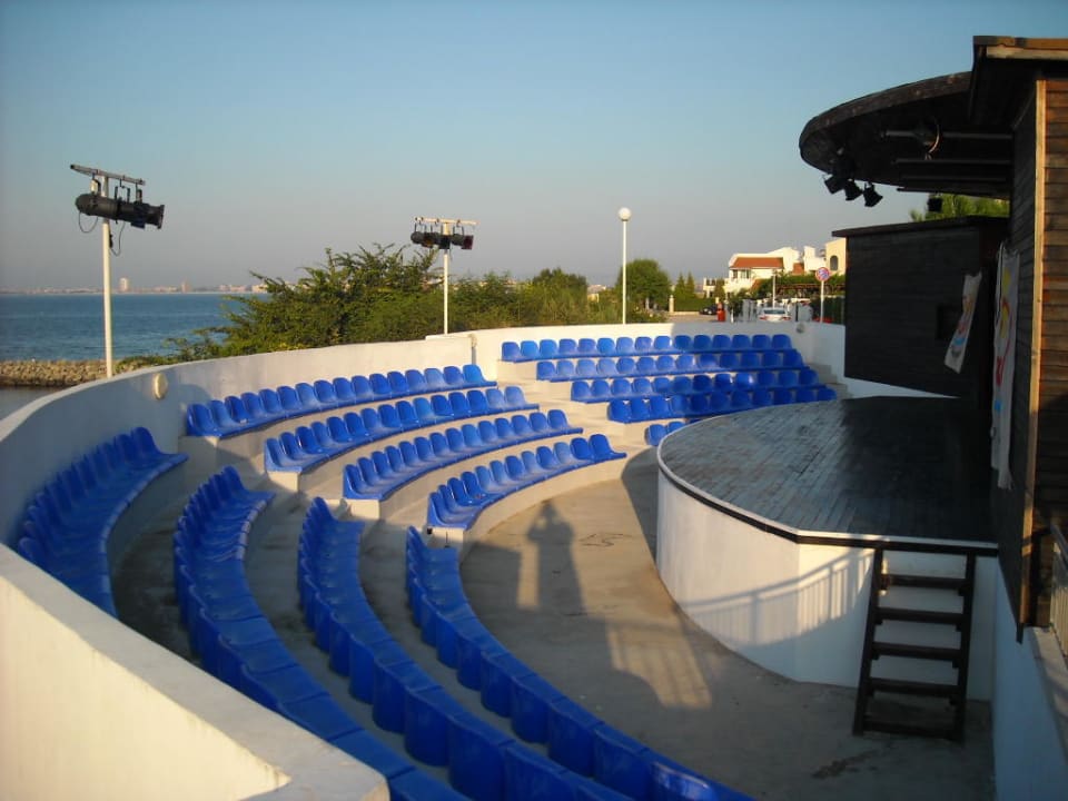 Amphitheater Hotel Sineva Beach