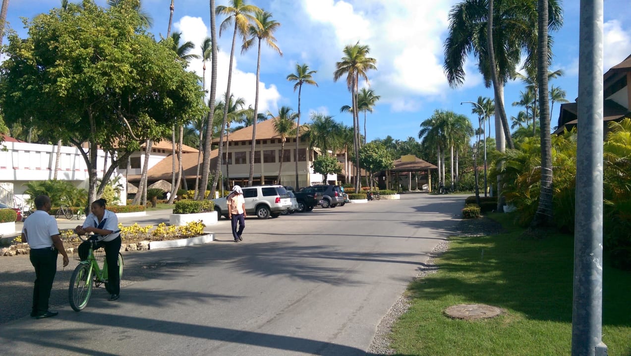 Weg zur Lobby  Hotel Grand Palladium Palace Resort, Spa & Casino