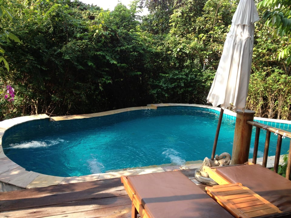Pool unserer Hidewayvilla Santhiya Koh Phangan Resort & Spa