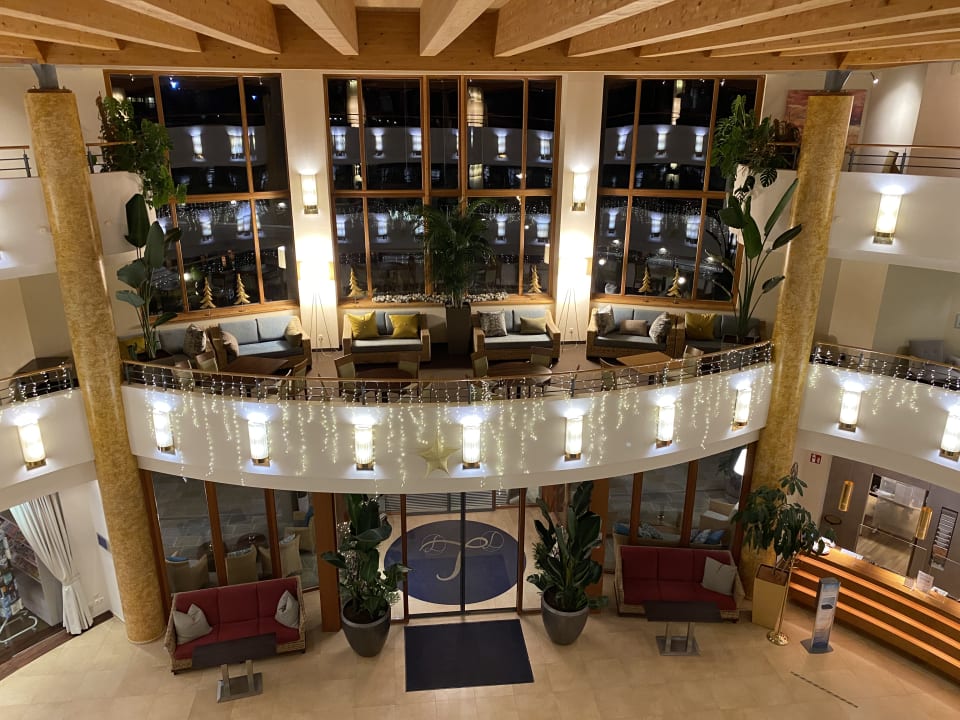 Lobby Hotel & Spa Larimar