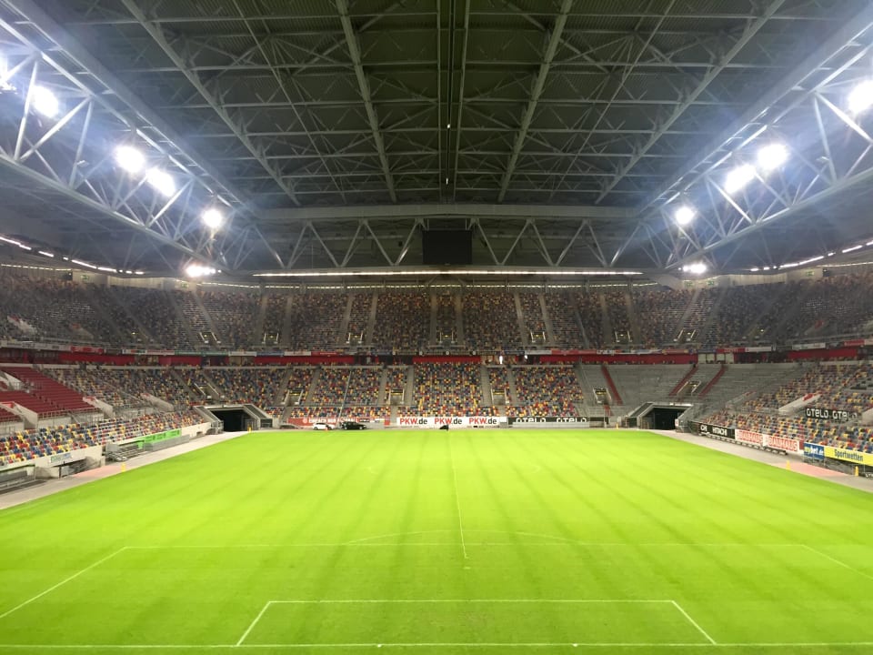 Ausblick Hotel Tulip Inn Düsseldorf Arena