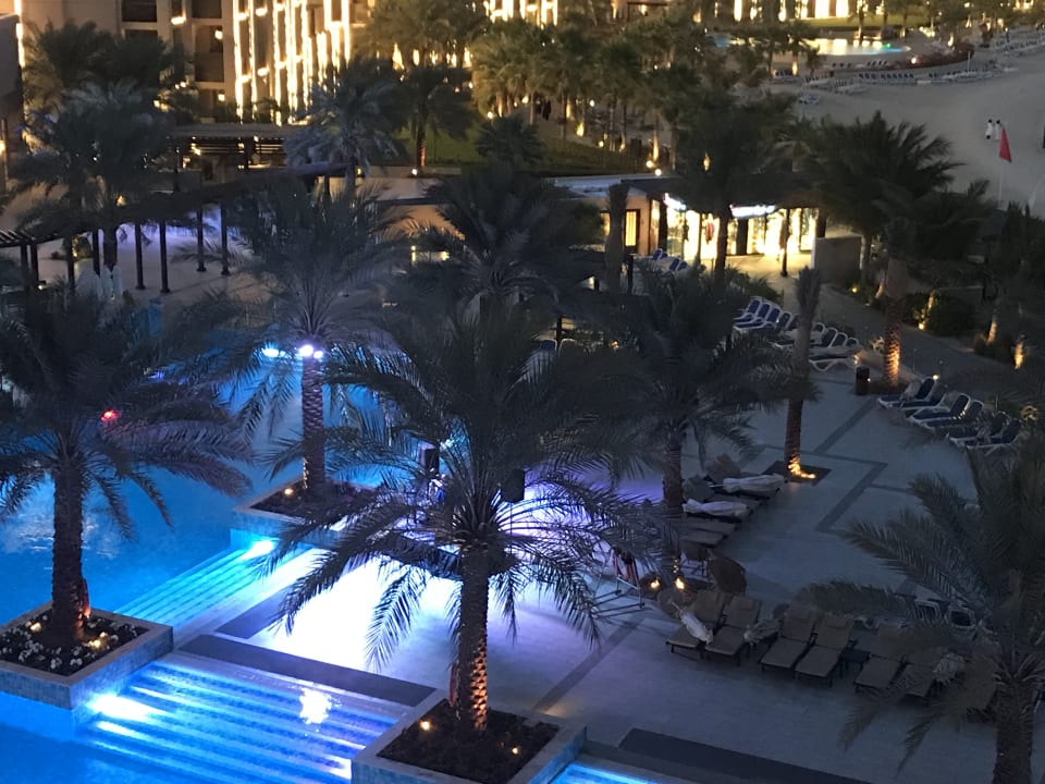 Pool DoubleTree by Hilton Resort & Spa Marjan Island