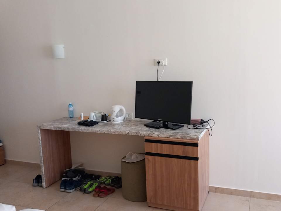 Zimmer Asterias Beach Resort