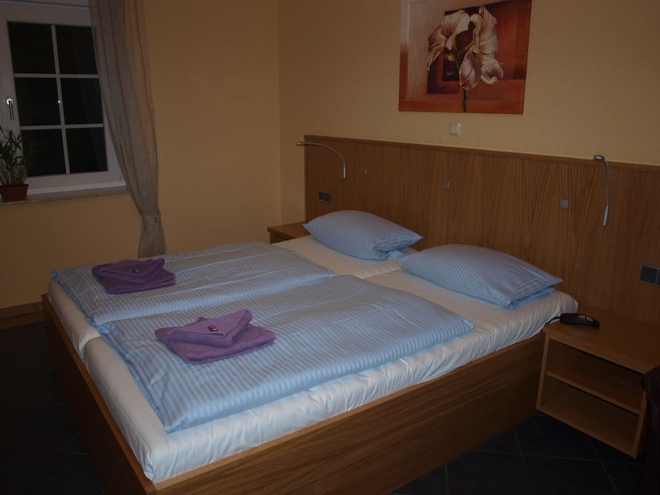 Doppelbett Wolfshotel am Arendsee