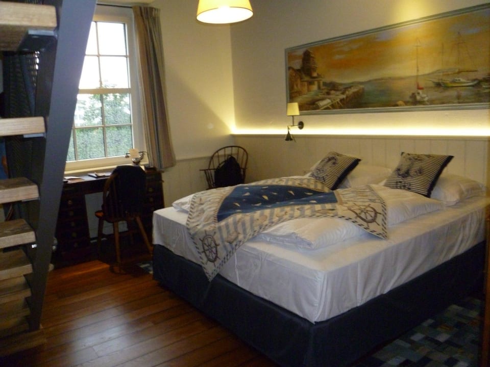 Schlafzimmer untere Etage Hotel Bell Rock Europa-Park