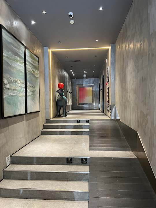 Sonstiges HeSu Hidden Art Hotel & Suites - Near Bell Tower&Yongning Gate Ideal Location-Spacious rooms featuring King or Double Queen beds - Exclusive 2&3-Bedroom Suites with Expansive Living Rooms for Family Gathering-Kitty Café- Effortless Itineraries